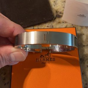 Authentic Hermès Clic HH Bracelet